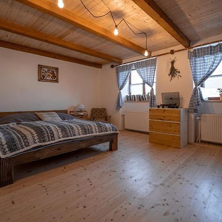 Prizemi Vesnicke Usedlosti - Cozy Village Homestead Vidov Εξωτερικό φωτογραφία
